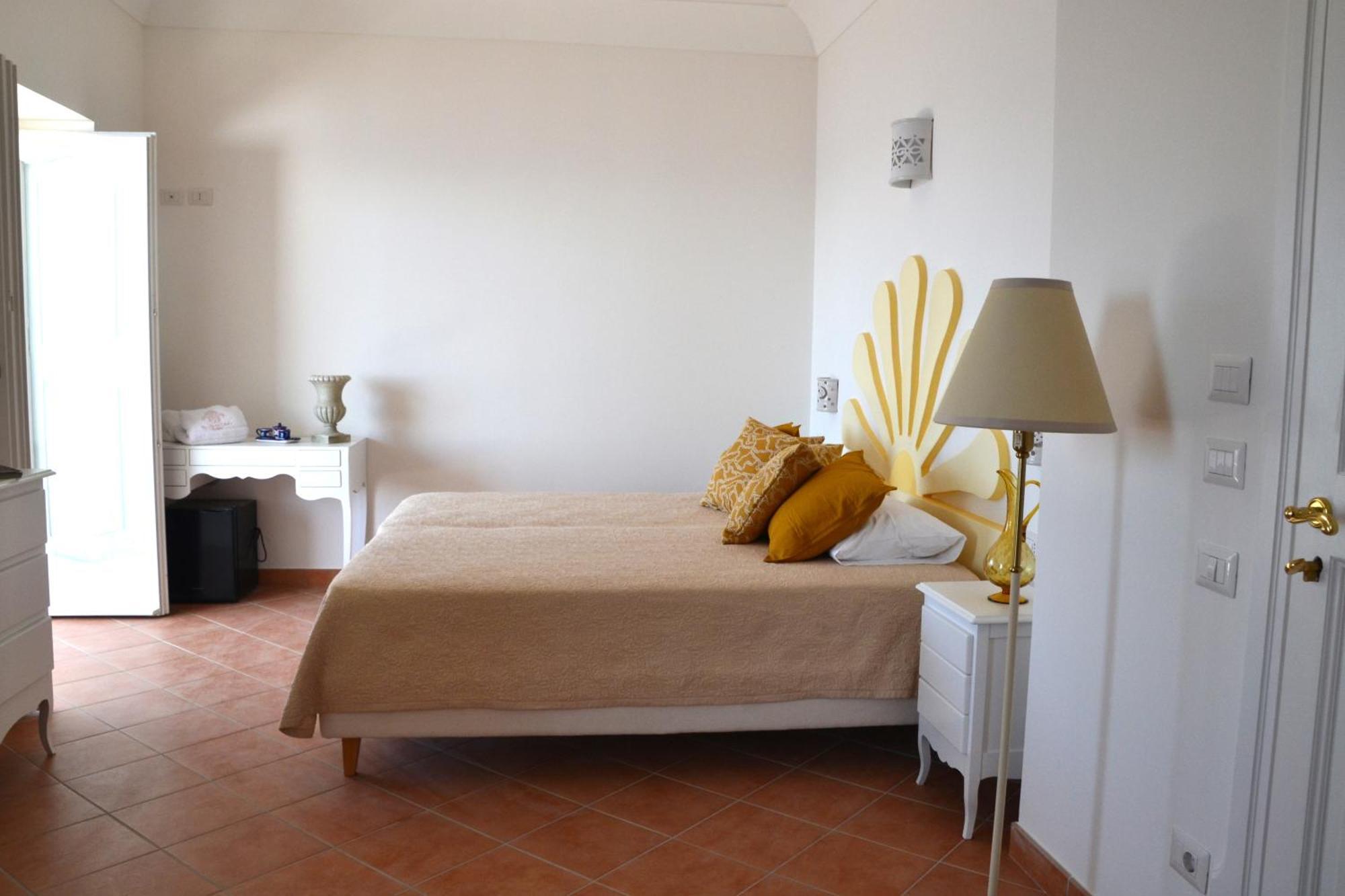 Villa Santa Chiara Positano Suites Quarto foto